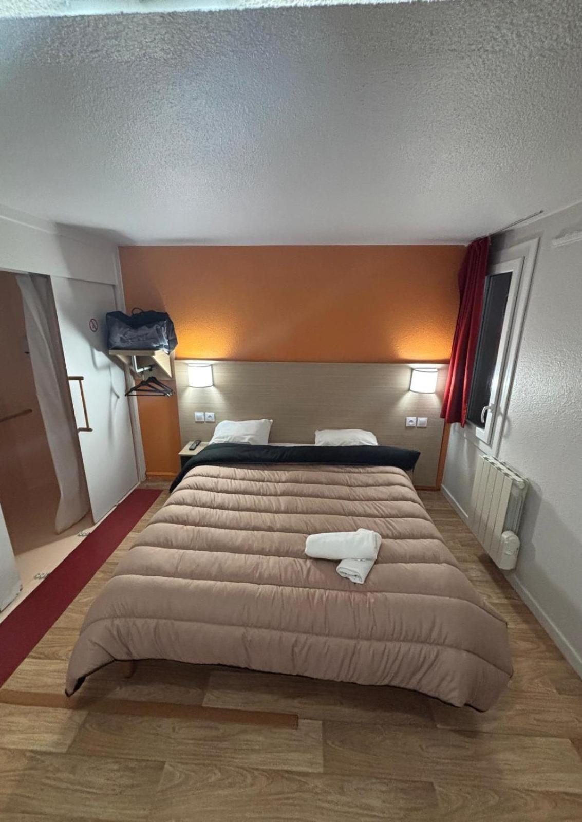 Classic Hotel - Fontenay-Trésigny Eksteriør bilde